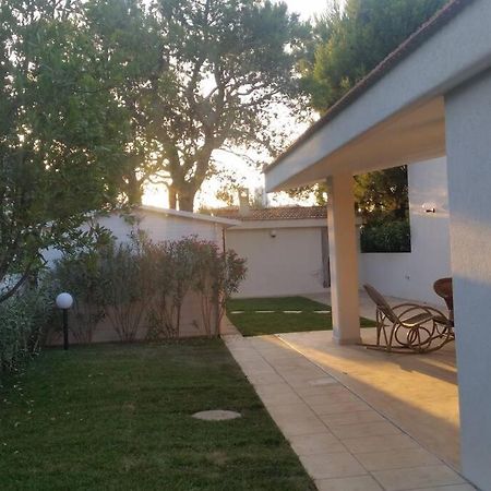 Villa A Marina Di Ostuni Bagian luar foto